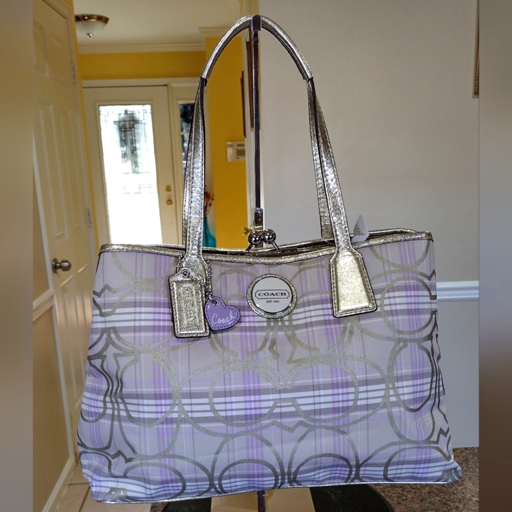 NWT COACH Signature Beige Striped Tartan Plaid Carryall Bag